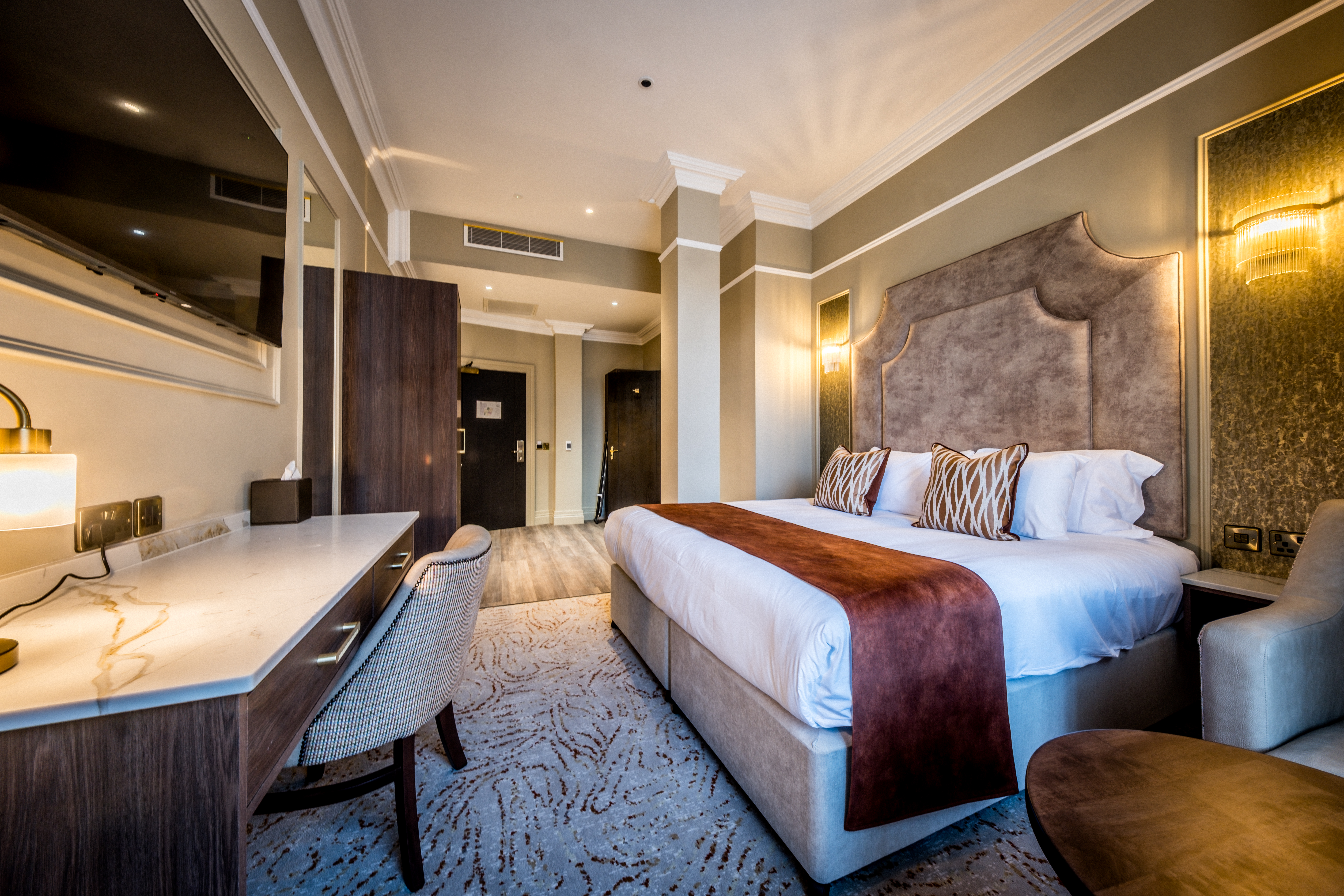 Deluxe room at Walled City Hotel